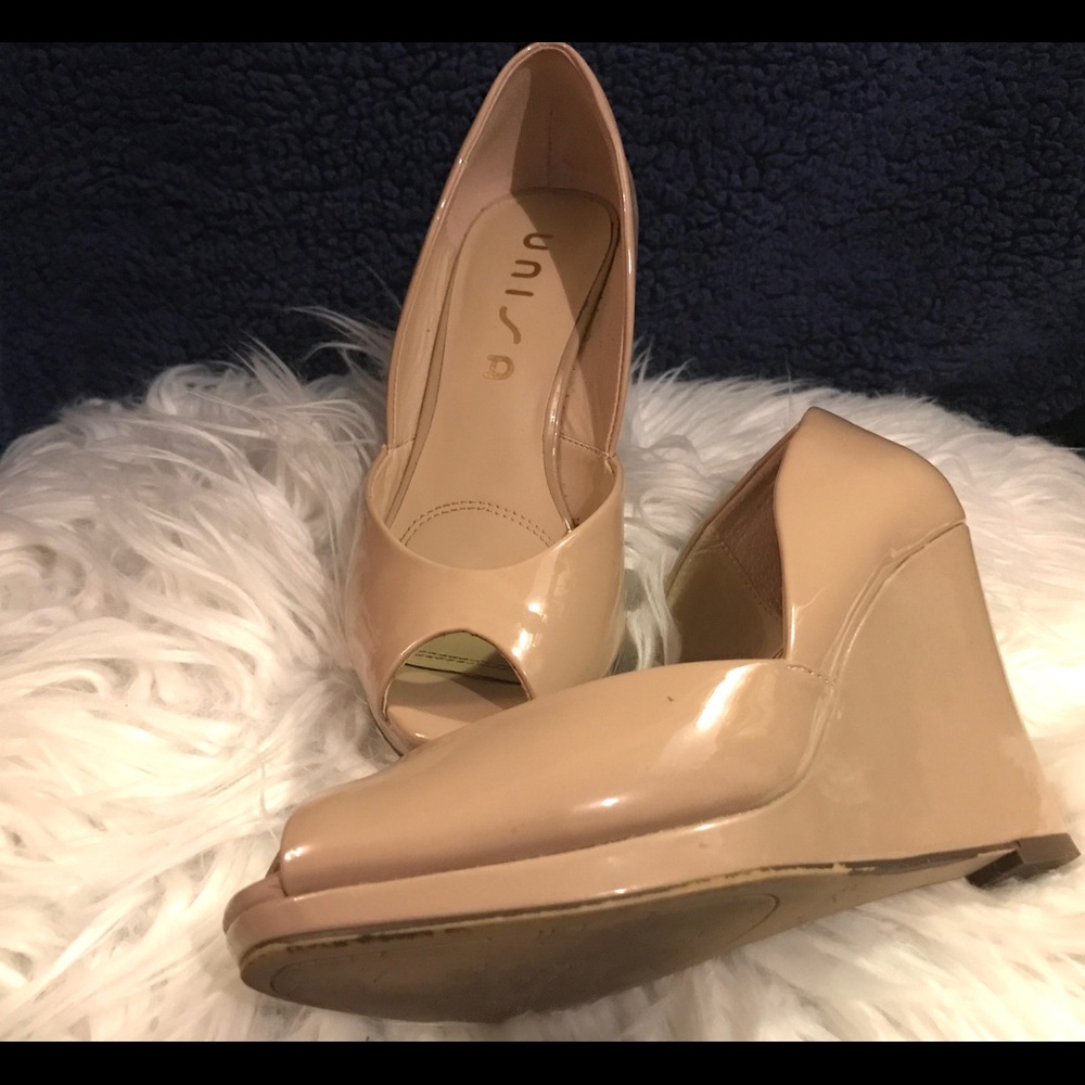 Unisa beige wedges